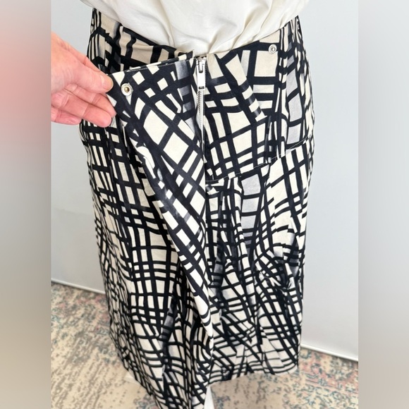 COS Black and white graphic print faux wrap midi skirt size 4 - Picture 11 of 16
